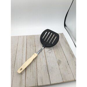 Vintage Japan Slotted Wide Flipper Turner 11"  Almond Handle Black Head